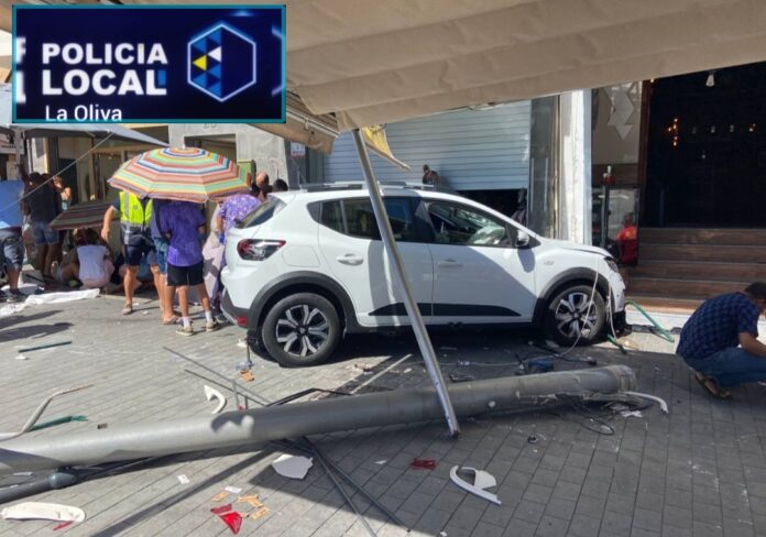 Incidente en La Oliva: vehículo pierde control y causa múltiples heridos en Avenida Nuestra Señora del Carmen de Corralejo