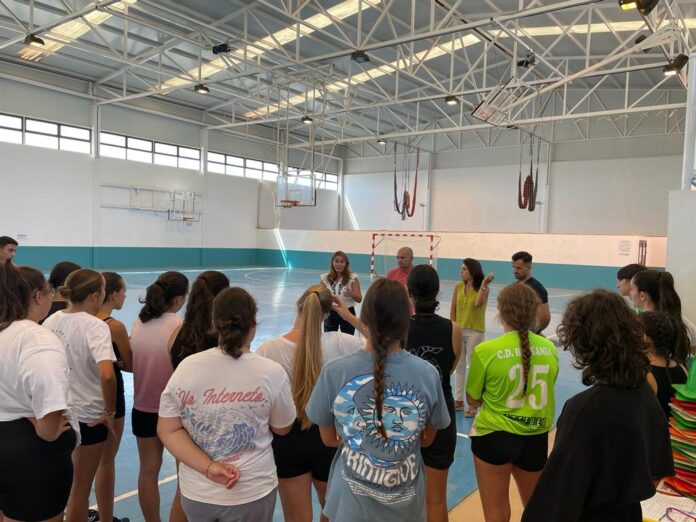 El Cabildo concluye con éxito el primer curso formativo sobre 'Monitores/as deportivos/a en ocio saludable'