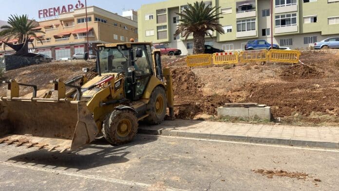 El Ayuntamiento de Puerto del Rosario informa que la avería en la red de impulsión de las aguas de saneamiento municipal, ya está reparada