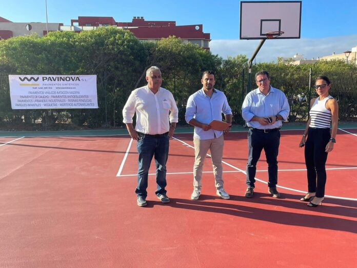 Puerto del Rosario recepciona la obra de renovación de las canchas deportivas de El Charco