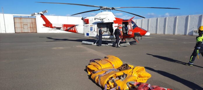 Cabildo y La Oliva reciben el material necesario para asegurar el traslado de la embarcación accidentada de Lobos