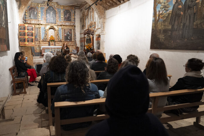 Ampuyenta entrega los premios del Concurso de Poesía y Microrrelato Doctor Mena