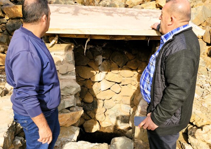 Antigua recupera la fuente natural del paraje de Tacha Blanca